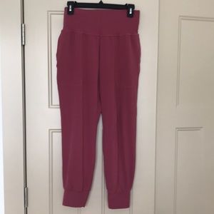 Athleta salutation jogger